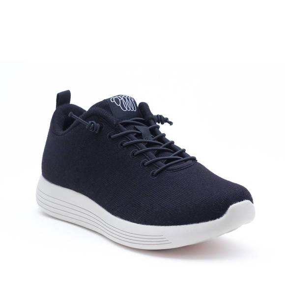 NEW WOOLLOOMOOLOO women\'s cheviot sneaker in black merino wool